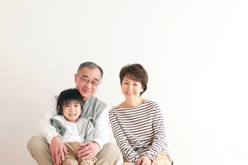 相続で孫の遺産分割割合は？相続させるメリットと確実に相続する方法